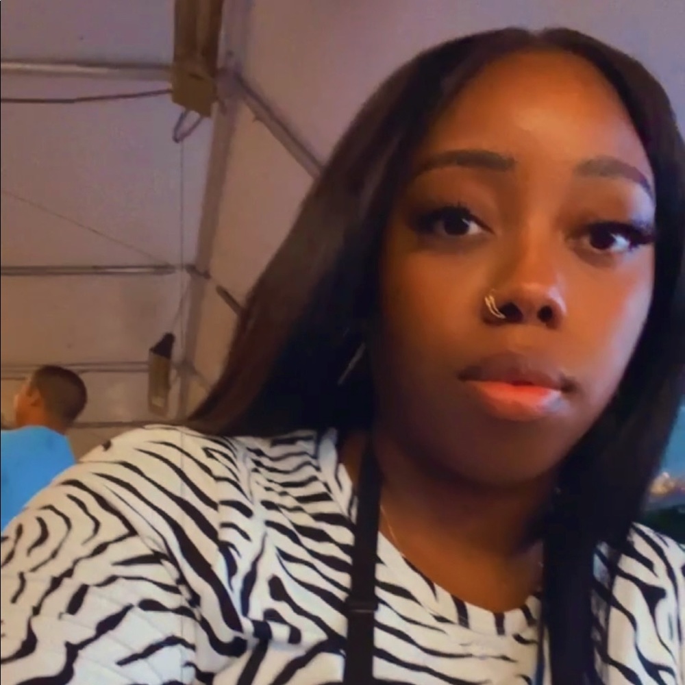 Meet your Posher, Ashley